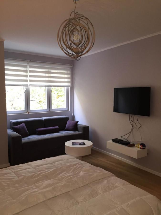 Balkan-Inn Parlament Lux Apartment Belgrado Esterno foto
